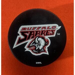 NHL Buffalo‎ Sabres Hockey Puck